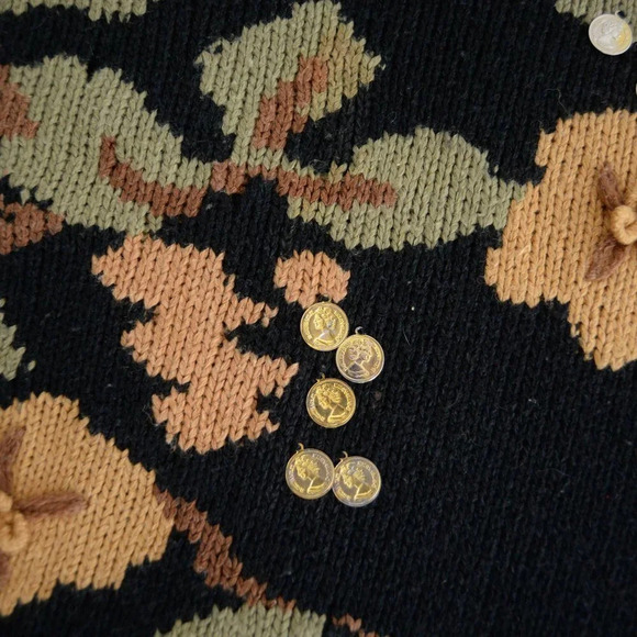 Vintage DB sport by David Benjamin Black Knit w Floral & Coins Design Sweater L - Picture 11 of 12